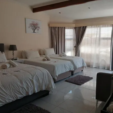Esperanca Guesthouse-2